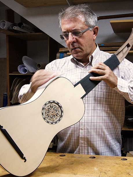 Carlos González - Luthier